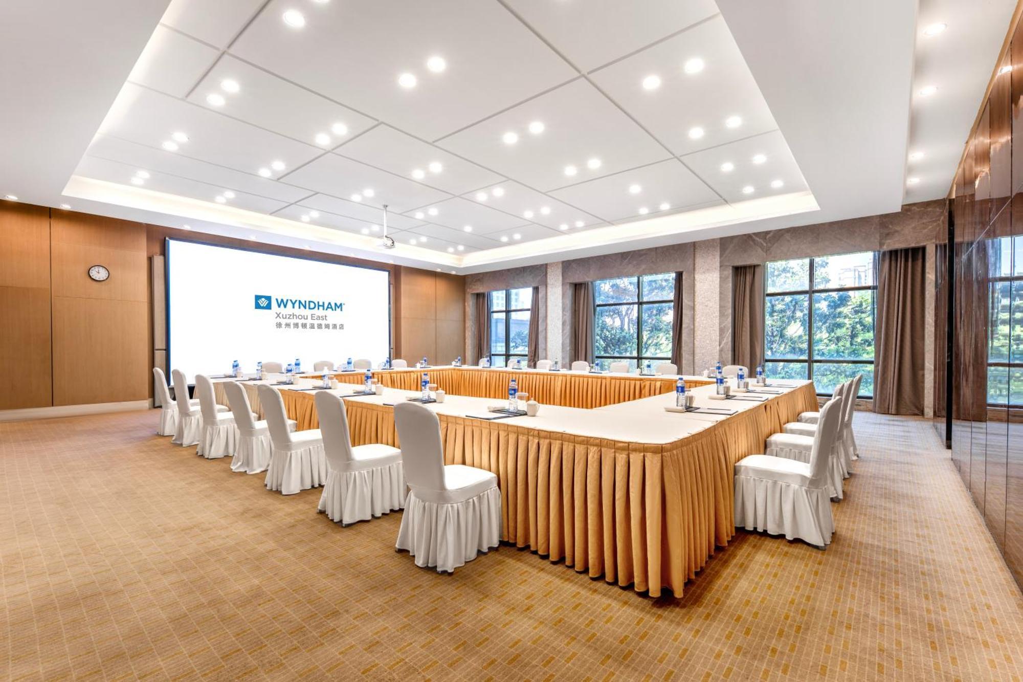 Wyndam Xuzhou East Hotel Exterior photo
