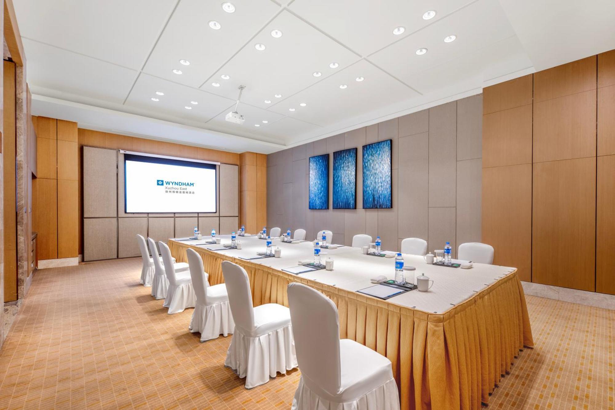 Wyndam Xuzhou East Hotel Exterior photo