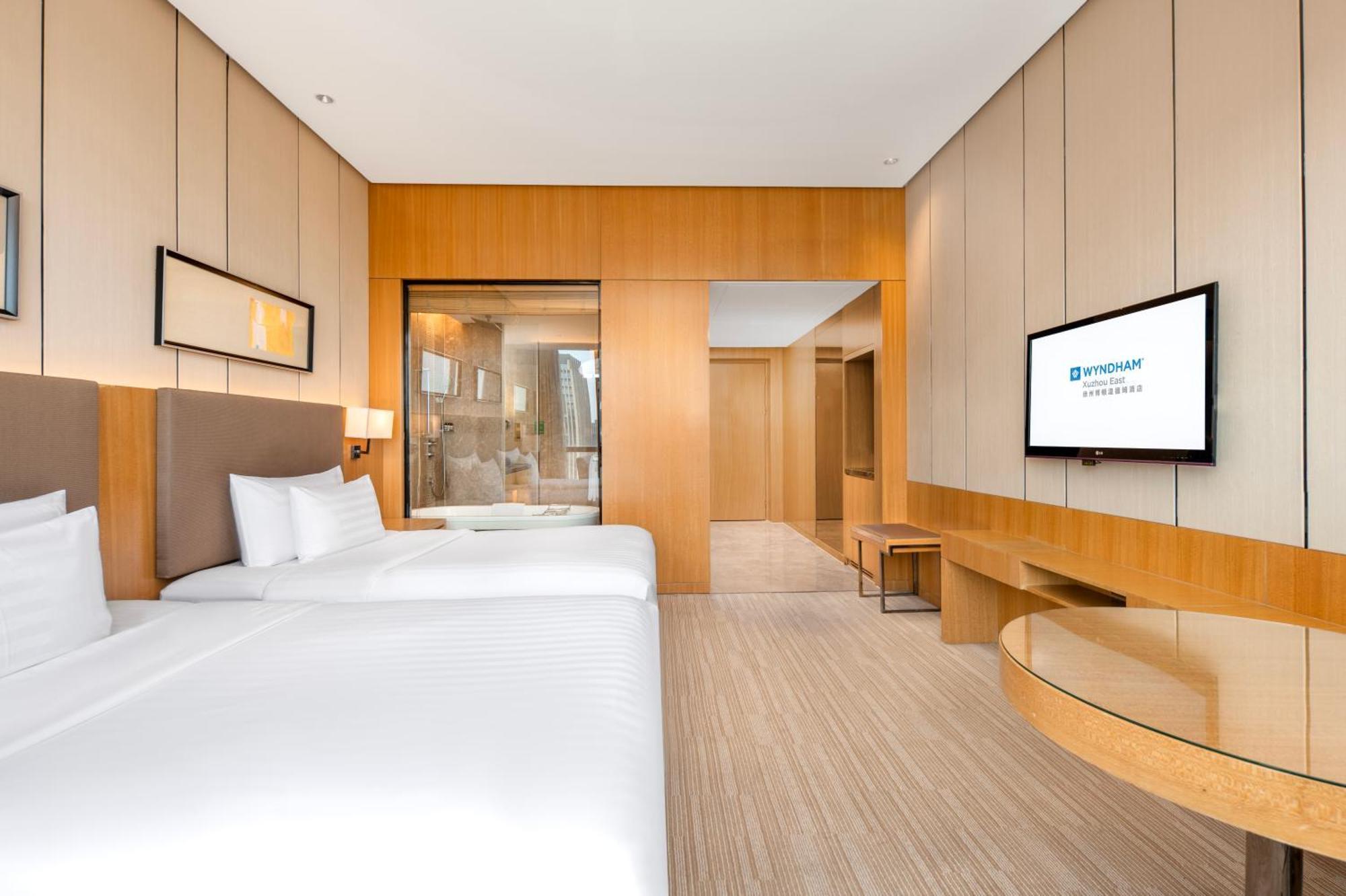 Wyndam Xuzhou East Hotel Exterior photo