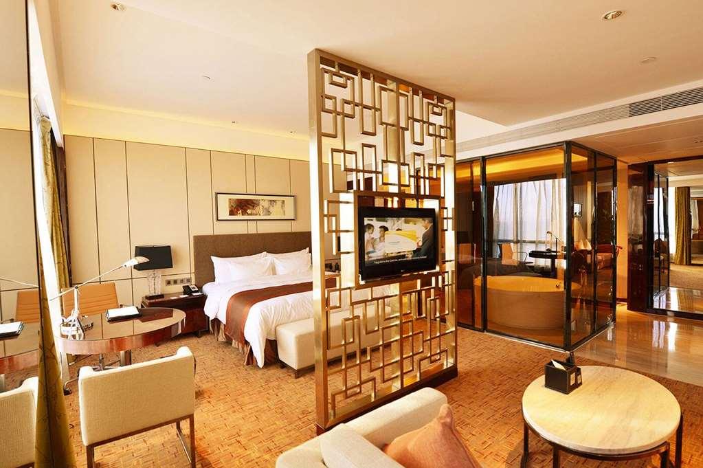 Wyndam Xuzhou East Hotel Room photo
